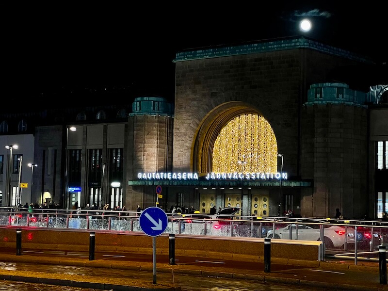 フィンランド訪問「ヘルシンキ編」 #4 ヘルシンキ中央駅舎はエリエル・サーリネンの芸術作品