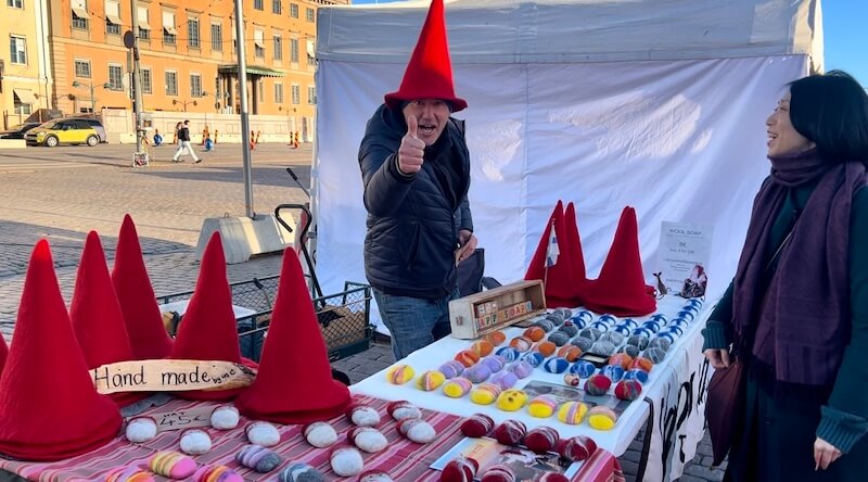 フィンランド訪問「ヘルシンキ編」 #13 カウッパトリ市場（Kauppatori / Market Square）でハンドメイド石けん「ハッピーソープ」を買った！