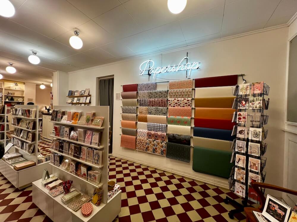 【フィンランド訪問】ヘルシンキ編 #17 「紙のお菓子屋さん」といわれるヘルシンキの文房具店「Papershop（ペーパーショップ）」に行った